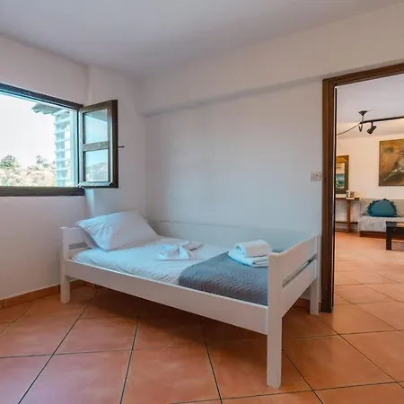 Infinity Ii - Modern Family Retreat In Kos